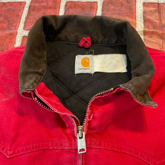 Carhartt  Red Jacket medium - Picture 6 of 7